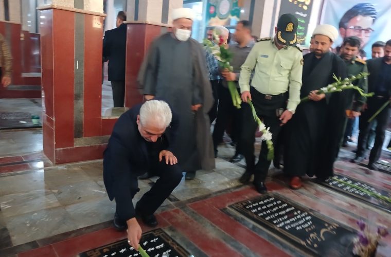همزمان با هفته دولت انجام شد؛ تجدید میثاق دولتی ها با آرمان‌های شهدا درگچساران+ تصاویر