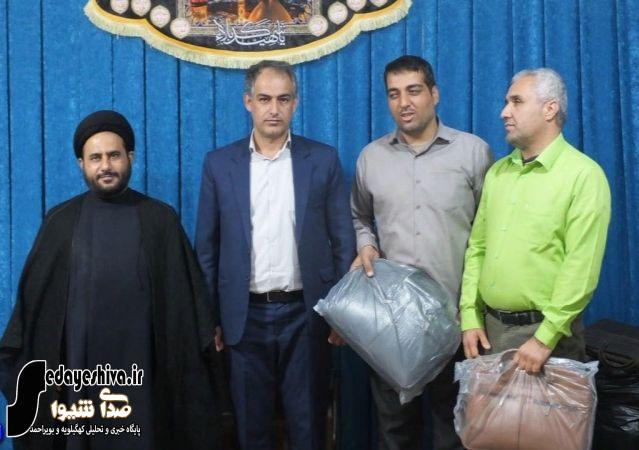 تجلیل امام جمعه گچساران و رئیس اداره فرهنگ و ارشاد اسلامی از خبرنگاران تجلیل امام جمعه گچساران و رئیس اداره فرهنگ و ارشاد اسلامی از خبرنگاران
