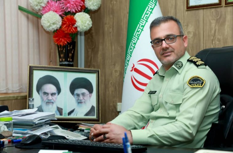 فرمانده انتظامي شهرستان گچساران ضمن گرامیداشت یاد و خاطره شهدای فراجا وامنیت وتبریک این هفته به کلیه کارکنان خدوم فراجا ومردم فهیم شهرستان فرمانده انتظامي شهرستان گچساران ضمن گرامیداشت یاد و خاطره شهدای فراجا وامنیت وتبریک این هفته به کلیه کارکنان خدوم فراجا ومردم فهیم شهرستان