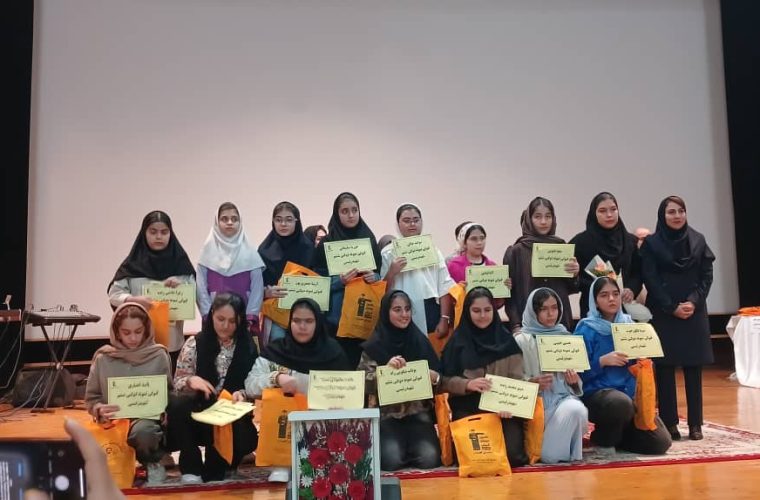 کانون فرهنگی آموزش قلم‌چی از ۳۰۰ دانش‌آموز برتر در گچساران تجلیل کرد