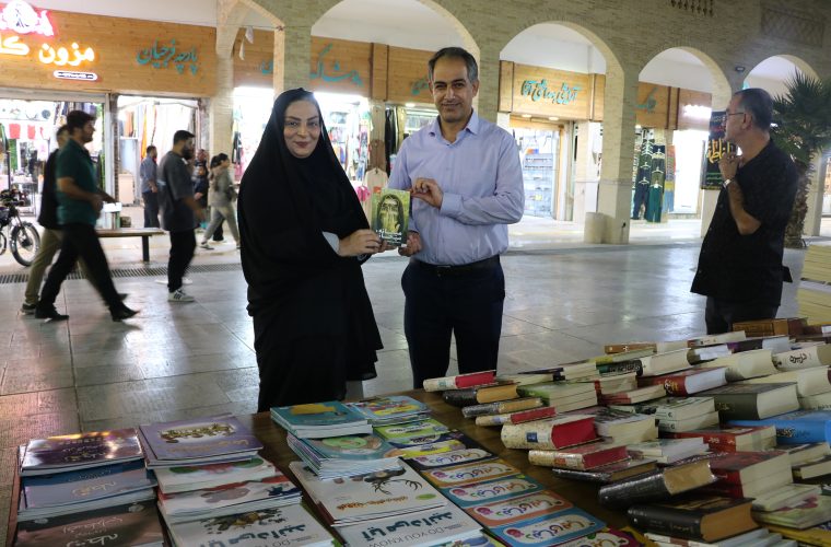 حضور مدیر آموزش‌وپرورش گچساران در برنامه «شب‌های گچساران» و دیدار با هنرمندان خوش‌نویس| آبان ماه ۱۴۰۴