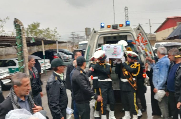 وداع با شهید مدافع وطن در گچساران وداع با شهید مدافع وطن در گچساران
